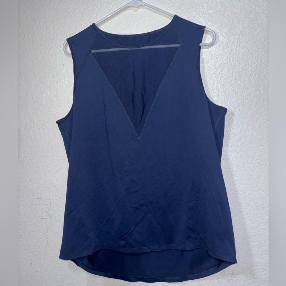 Lululemon top